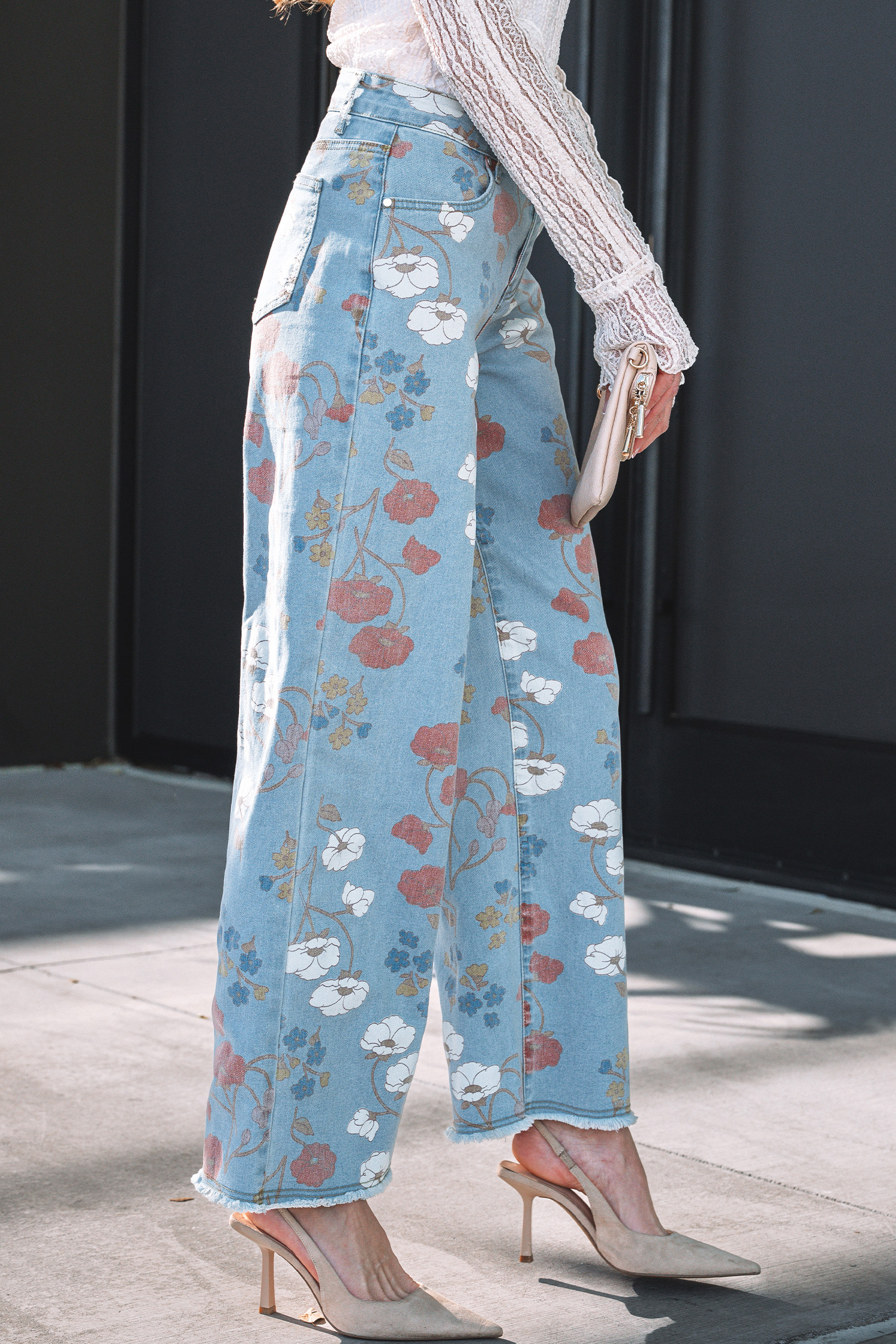 Jean Celeste Floral Estampado Crudo Ruedo Relajado - Image 3