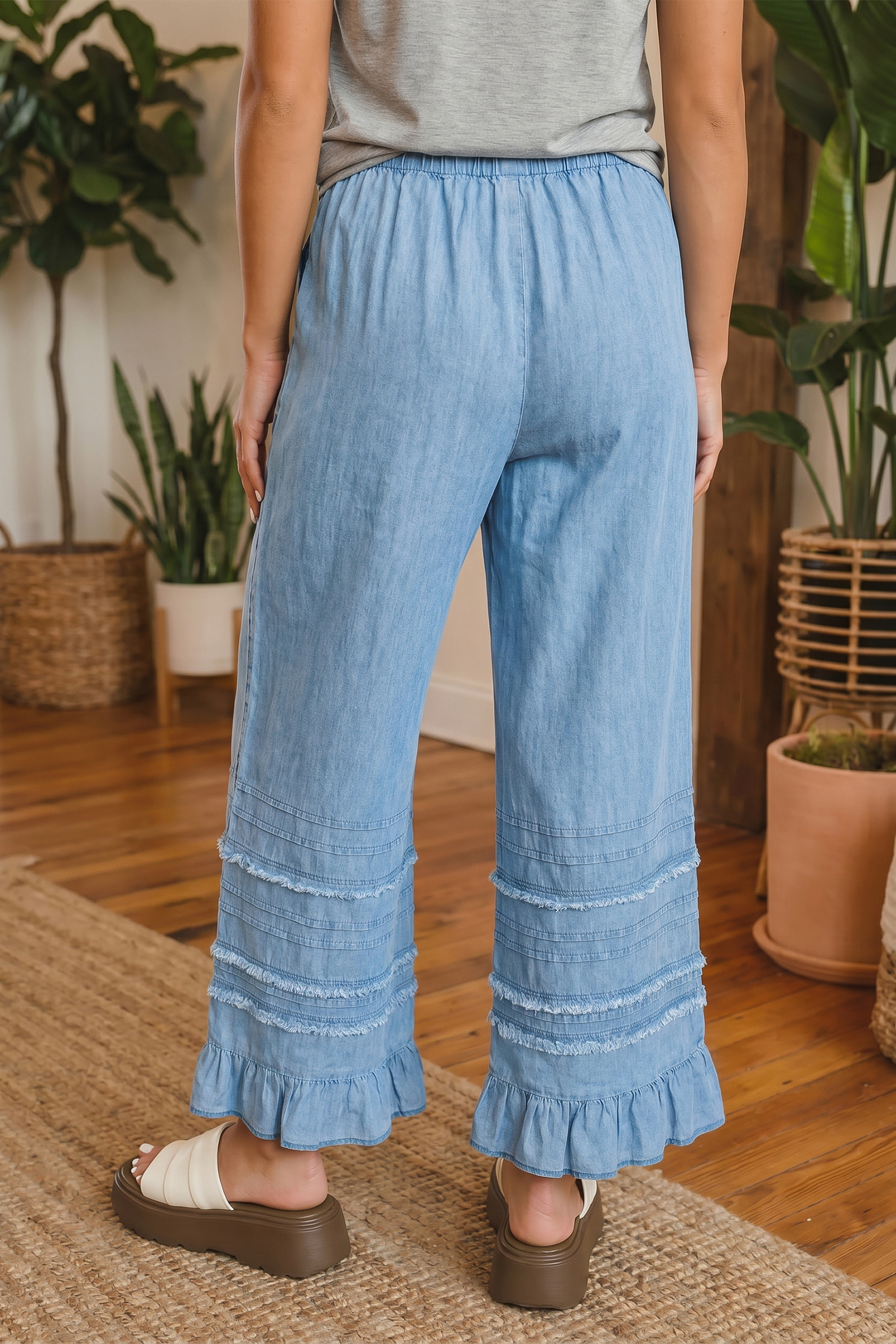 Pantalón Azul Con Volados Ruedo Pierna Ancha Chambray - Image 2