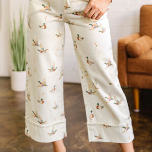 Jean Beige Con Estilo Verde Pato Estampado Con Puño Ruedo