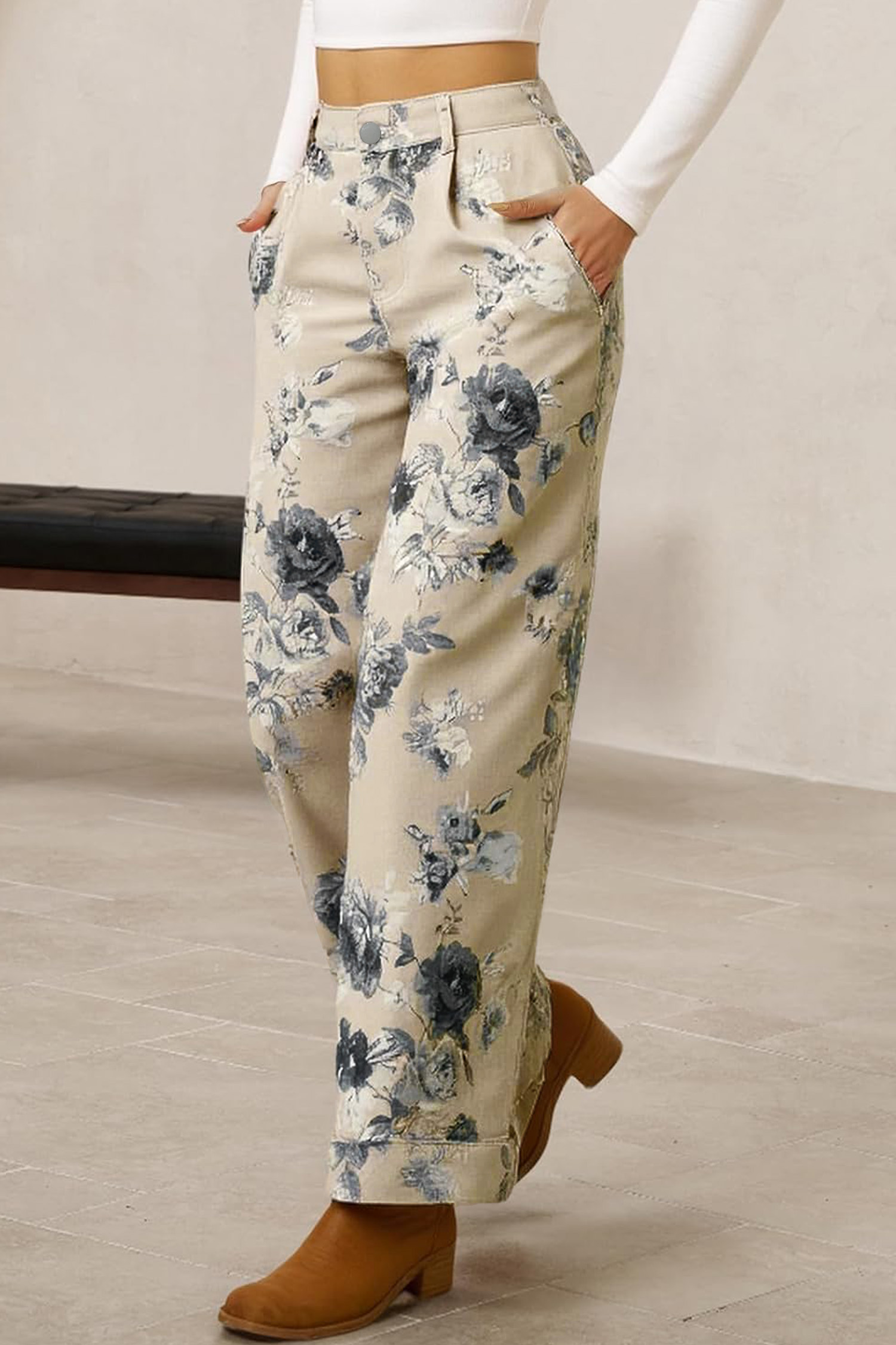 Jean Beige Retro Floral Estampado Doblado Con Puño Ruedo - Image 2